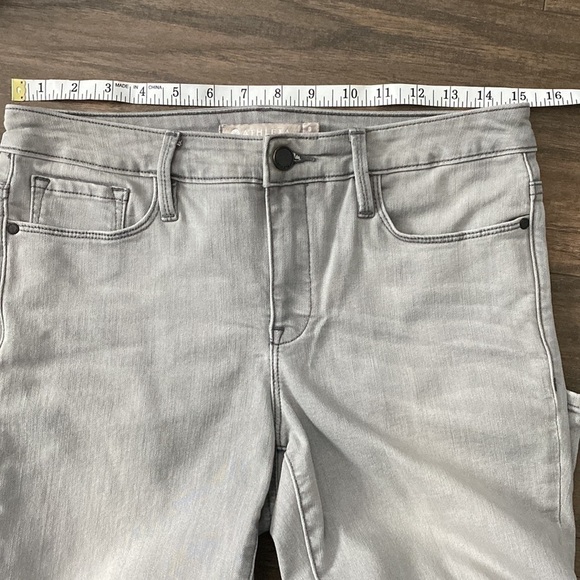 Athleta Sculptek Crop Jeans 8 Granite Wash EUC - Picture 14 of 15